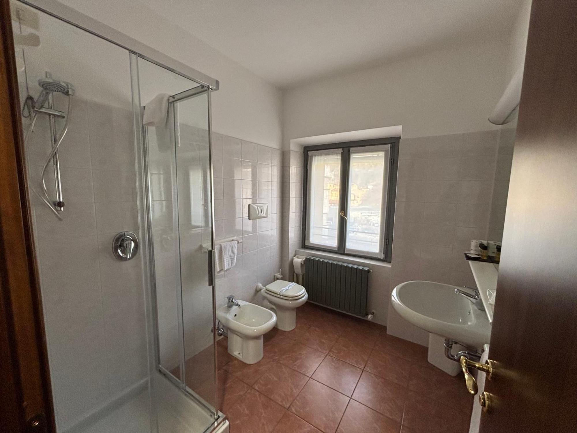 Villa Nasti Hotel Ristorante Canzo Esterno foto